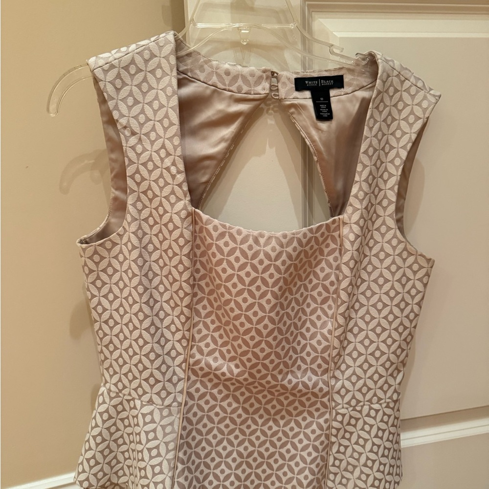 White House Black Market Fully lined top